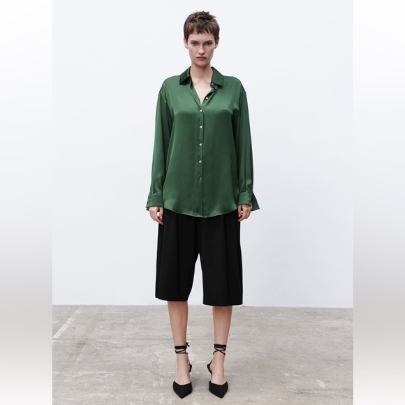 Zara Satin Effect Marsala button down shirt - in GREEN, size S small - Picture 3 of 3